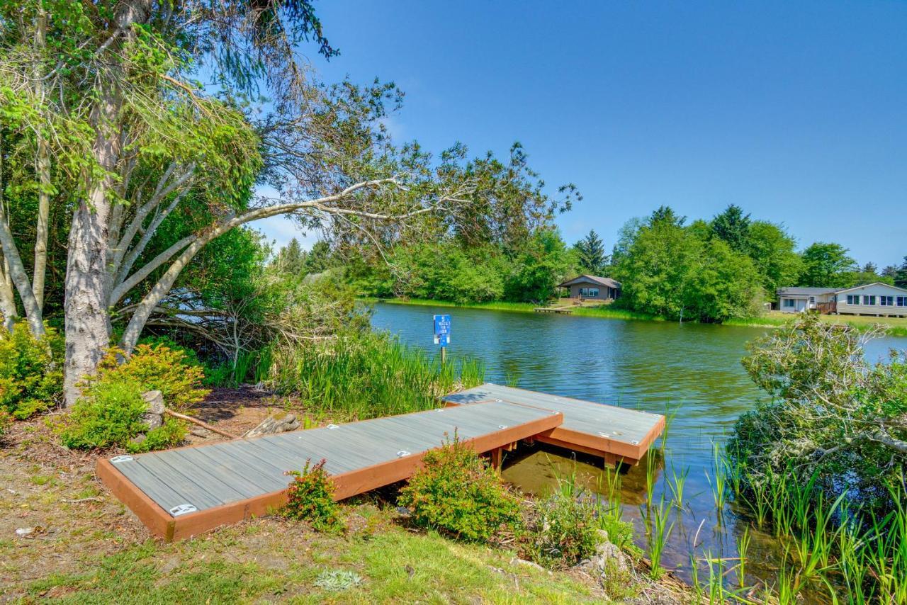 Canal Cottage Retreat With Dock And Waterfront Views Ocean Shores Buitenkant foto